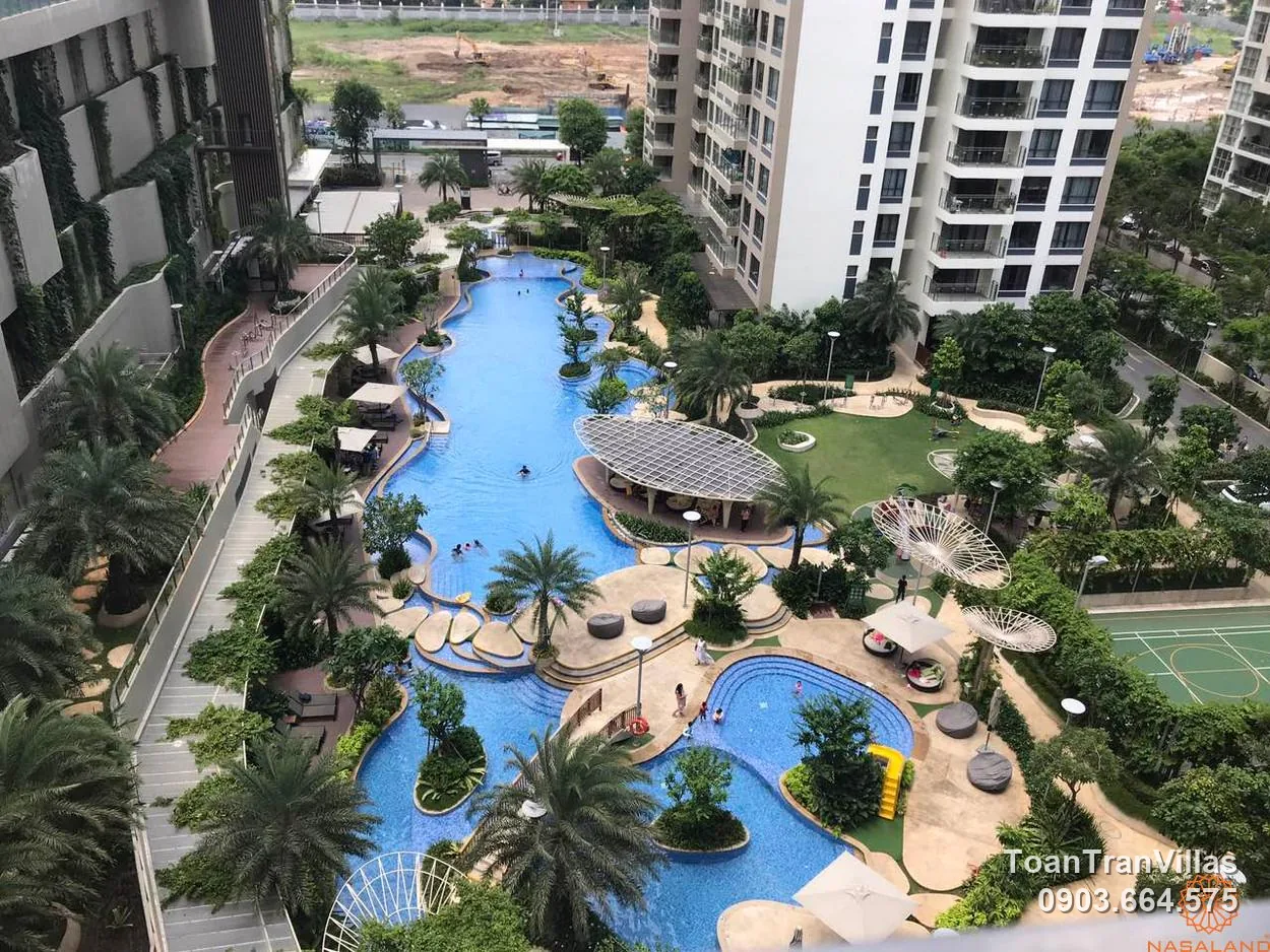 Hồ bơi nội khu Estella Heights