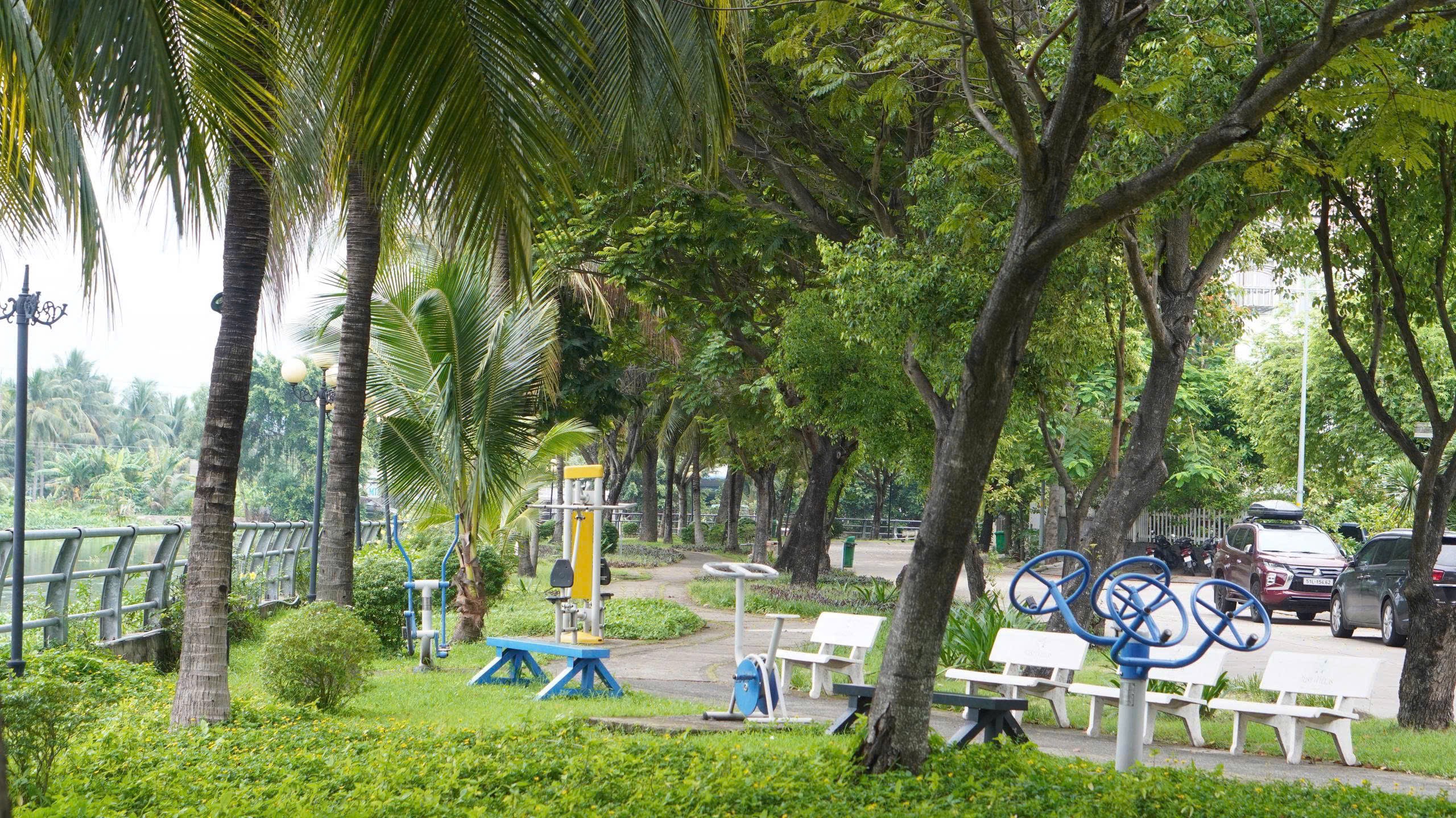 Compound Jamona Home Resort 3 mặt giáp sông Vĩnh Bình