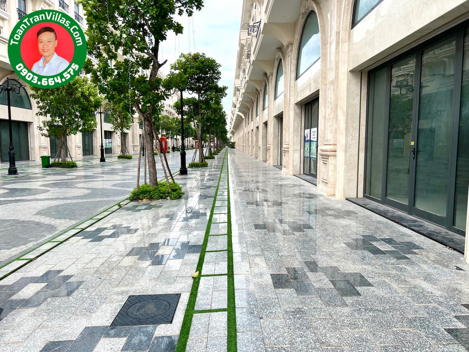 Kiến trúc nhà phố thương mại trên tuyến Royal