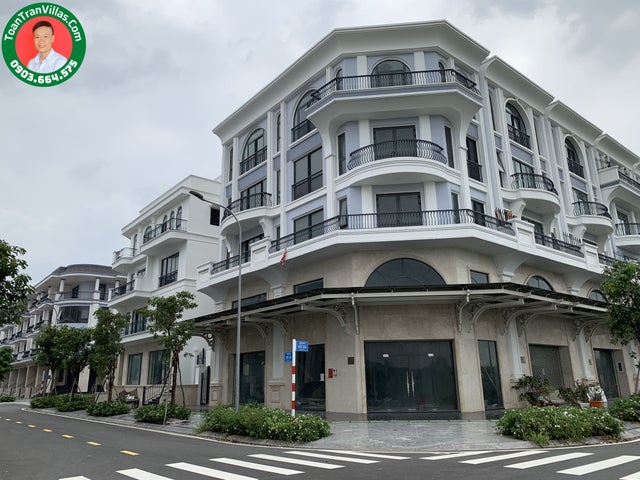 Nhà phố góc · góc 2 mặt tiền · 260 m² · Đông Nam Vạn Phúc