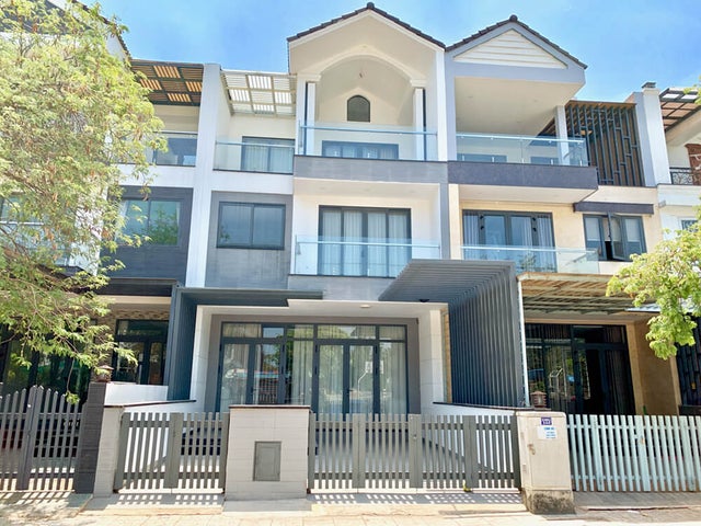 Nhà phố liên kế · nội thất đầy đủ · 146 m² · Jamona Home Resort