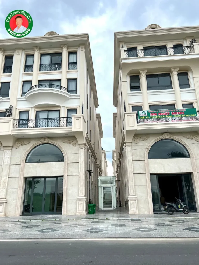 Shophouse · góc 2 mặt tiền · mặt tiền · 154 m² · Royal Vạn Phúc