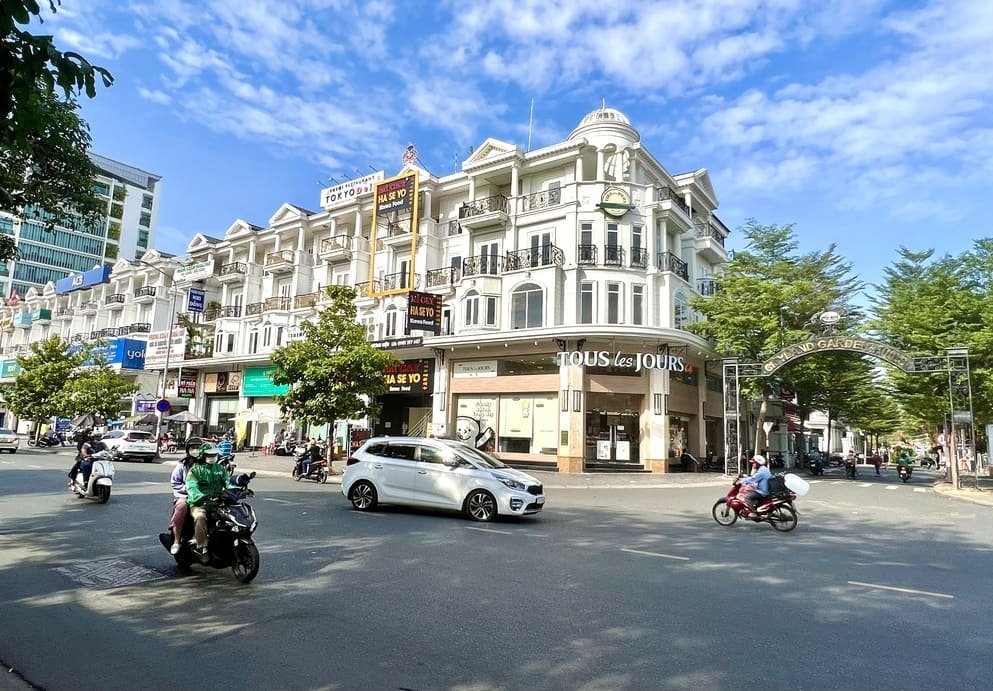 Shophouse Cityland Garden Hills